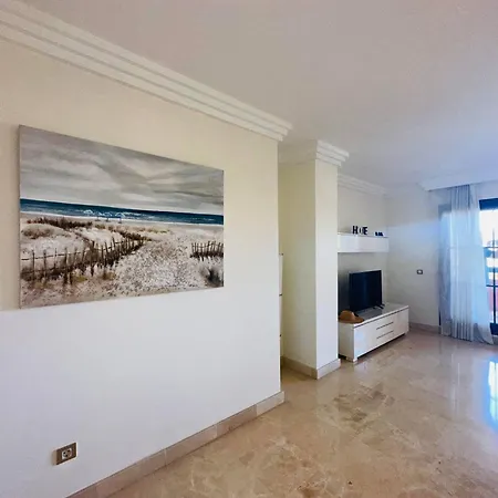 Apartamento Bright Indoor And Outdoor Pool And Sauna *