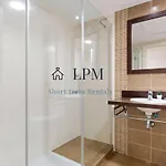 Bright Indoor And Outdoor Pool And Sauna Appartement