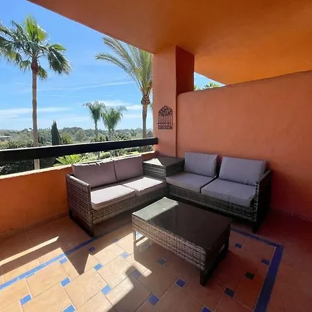 Bright Indoor And Outdoor Pool And Sauna Lejlighed Estepona