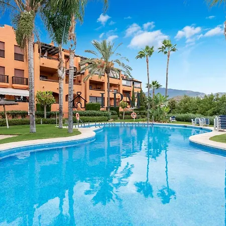 Lejlighed Bright Indoor And Outdoor Pool And Sauna Estepona