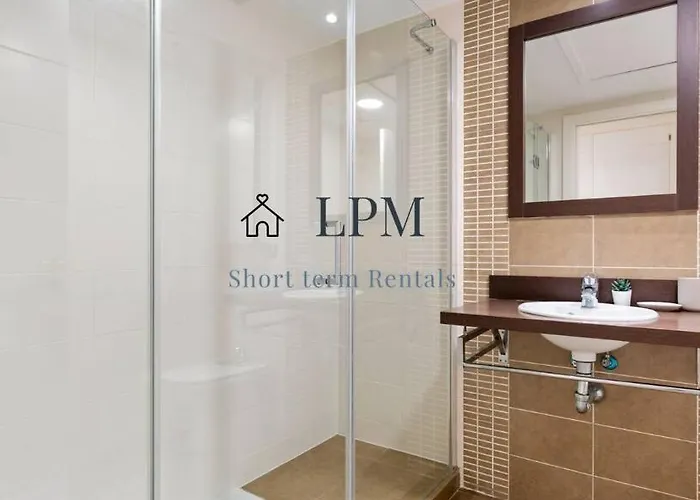 Bright Indoor And Outdoor Pool And Sauna Appartamento Estepona