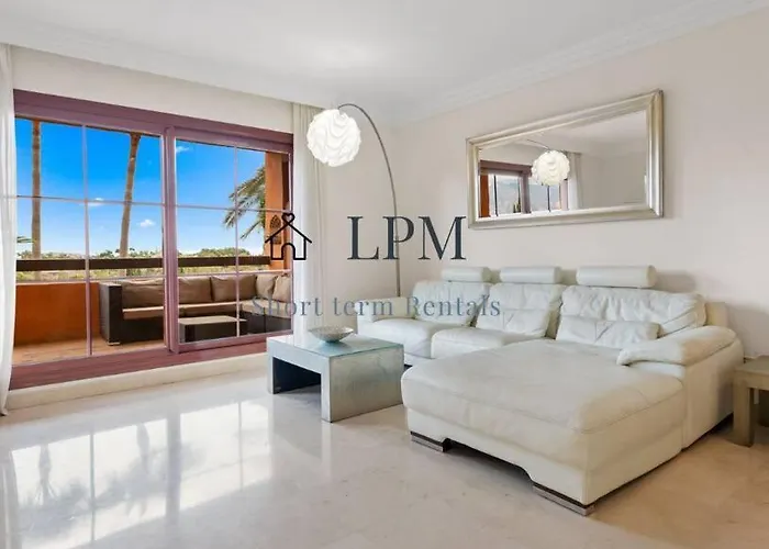 Apartamento Bright Indoor And Outdoor Pool And Sauna *