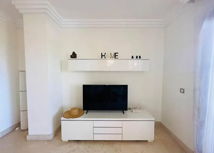 Appartamento Bright Indoor And Outdoor Pool And Sauna Estepona