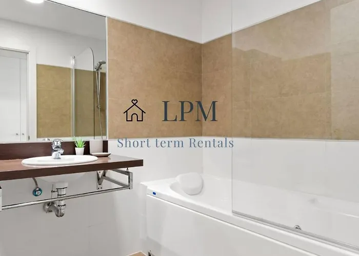 Apartamento Bright Indoor And Outdoor Pool And Sauna Estepona